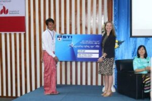 MSc ( Public Health) မဟာဘွဲ့  Full  scholarship  ရရှိခဲ့သော နတ်တလင်းမြို့ ကျန်းမာရေးမှူးကိုသိန်းလှုိင်နှင့် တွေ့ဆုံခြင်း