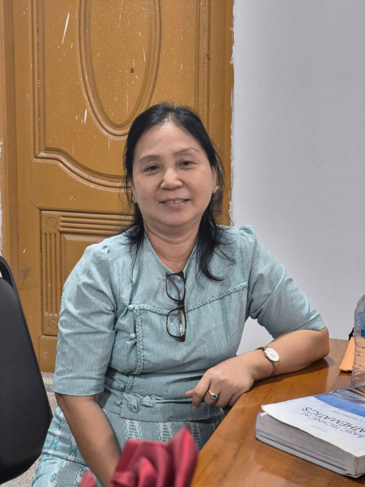 Dr. Mu Mu Swe